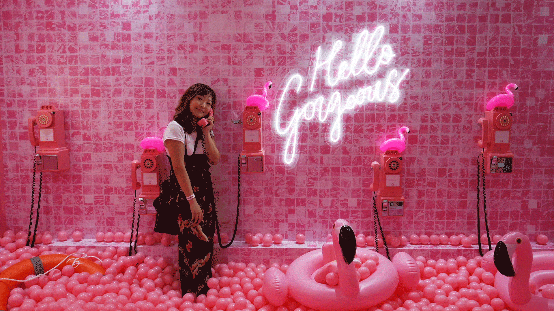 What makes a catchy phrase for a neon sign? What makes a catchy phrase for a neon sign?