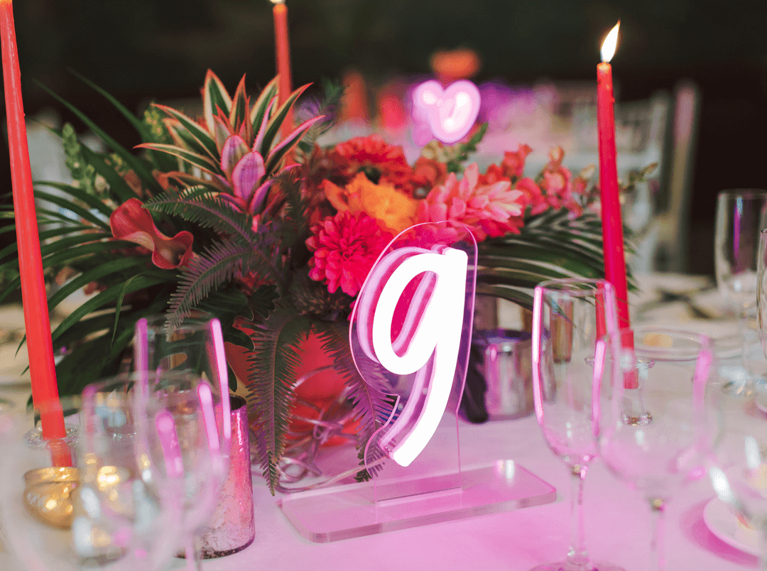 Use neon wedding signs for table numbers Use neon wedding signs for table numbers
