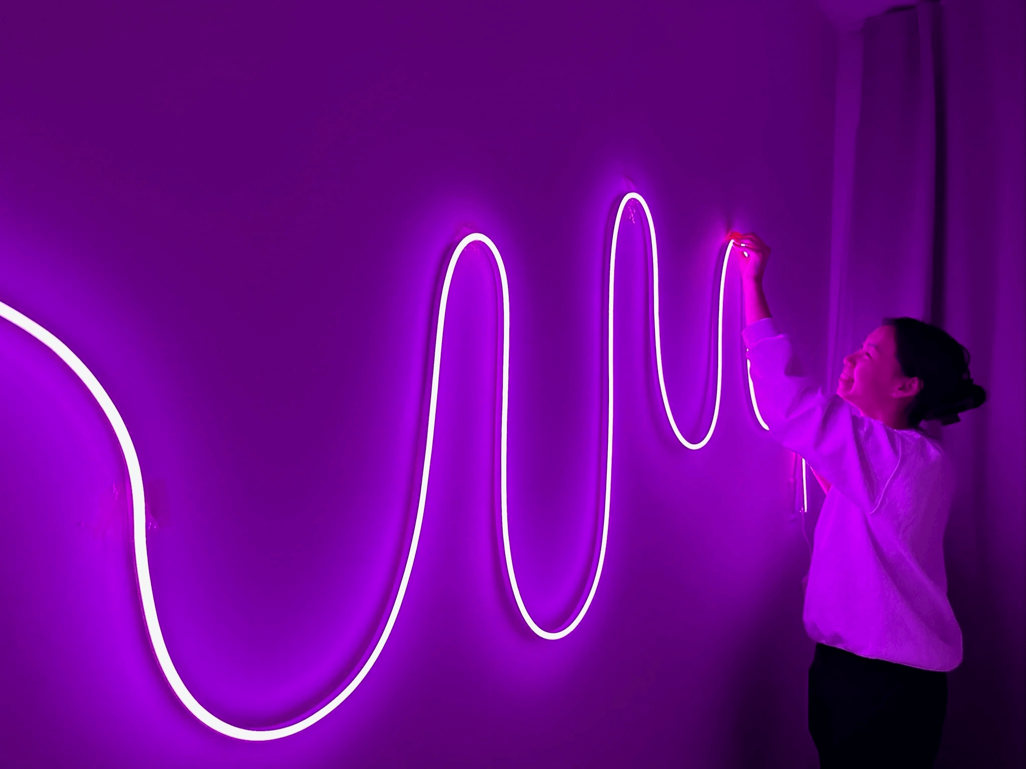 Meaning of purple neon color Meaning of purple neon color